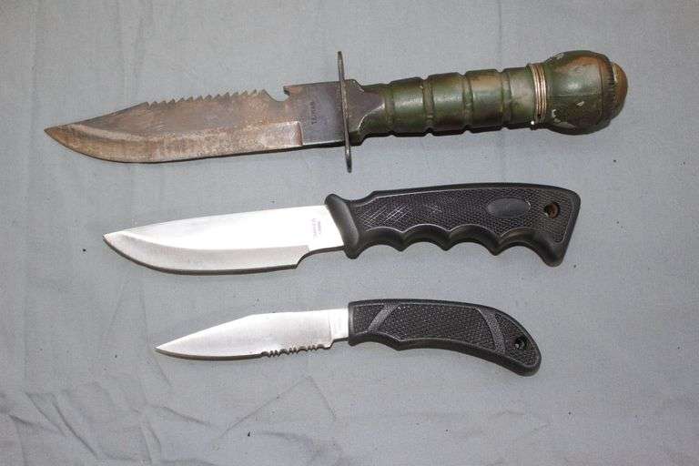 (2) North American Hunting Club Fixed Blade Knives and Sheath and Bowie Fixed Blade Knife with Sheath image