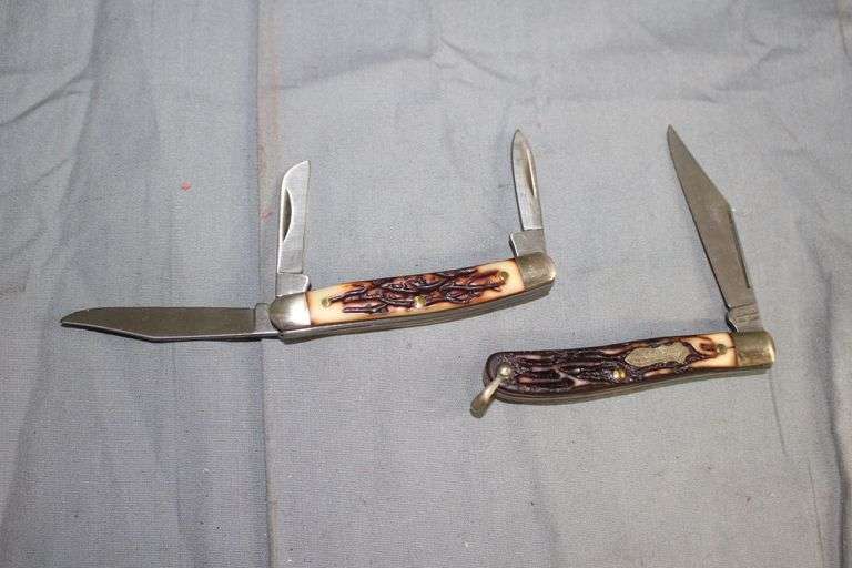 Uncle Henry 12UH Single Blade Roadie Pocket Knife and Uncle Henry 807UH 3 Blade Jr Pocket Knife image