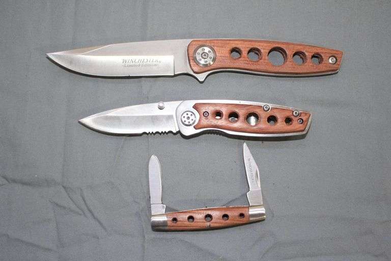 Winchester Limited 2 Blade Pocket Knife, Fixed Blade Knife, Locking Single Blade Pocket Knife, and Tin Case image