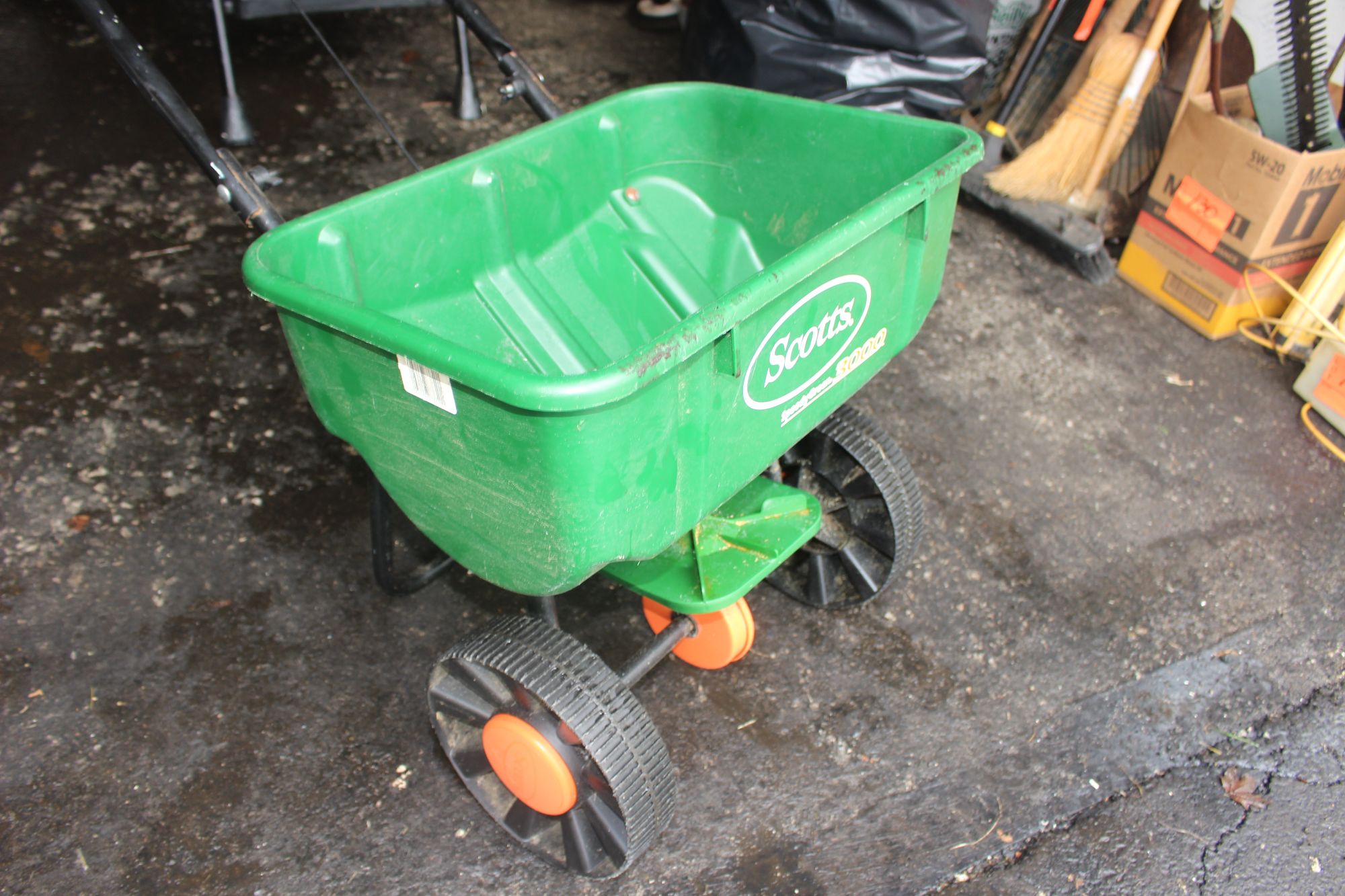 Lot image 8