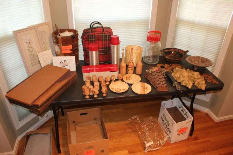 Ice Cream Maker, Thermoses, Wall Decor, Bowls, Wood Crafts, Pictures, Table Mat, and Misc. image