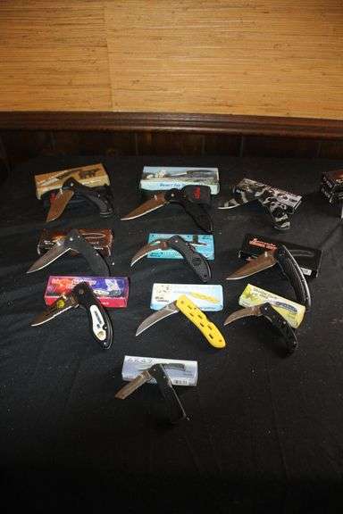 (10) Pocket Knives image