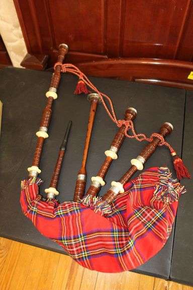 Scottish Highland Bagpipe image