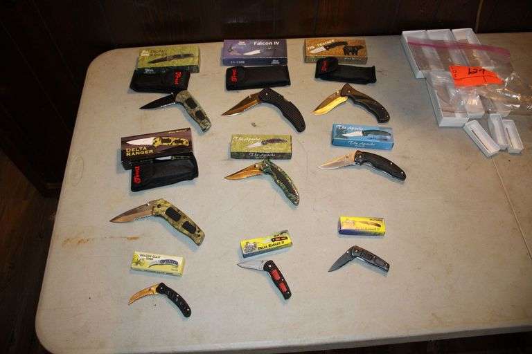 (9) Pocket Knives image