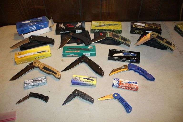 (10) Pocket Knives image