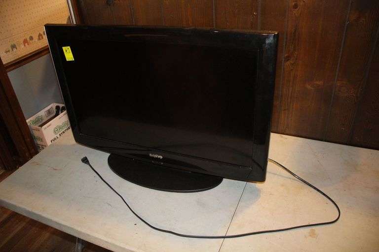 Sanyo 32 Inch TV image