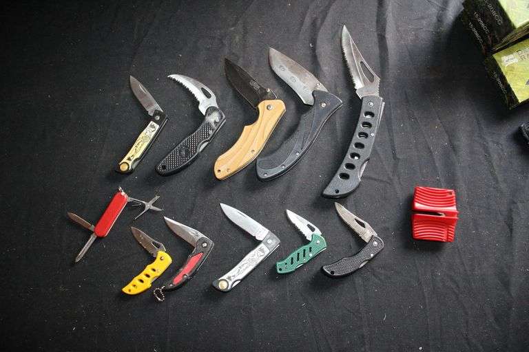 (11) Pocket Knives image