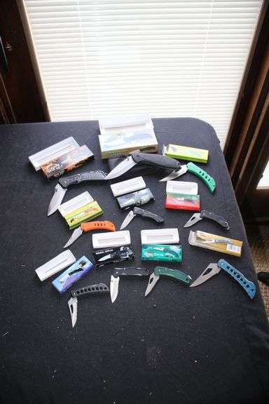 (10) Pocket Knives image