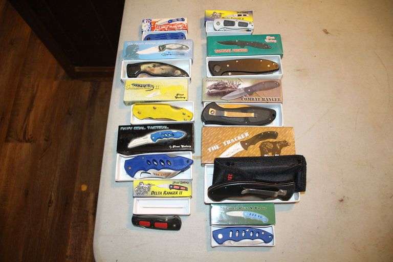 (10) Pocket Knives image