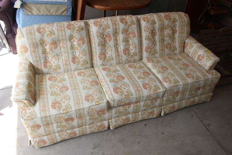 Norwalk Floral Couch image