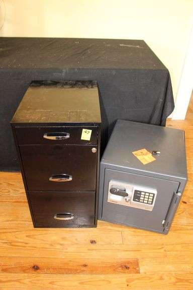 3 Drawer Filing Cabinet and Sentry Safe with Key image