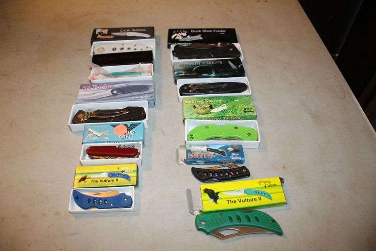 (10) Pocket Knives image