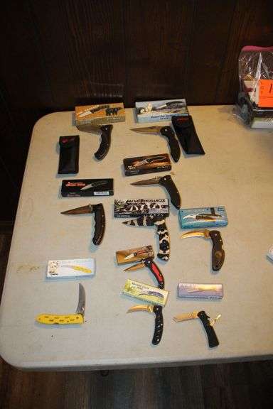 (10) Pocket Knives image