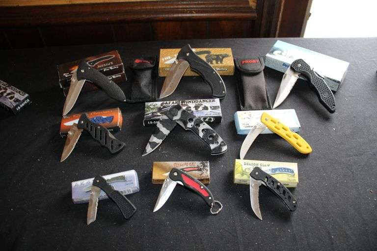 (10) Pocket Knives image
