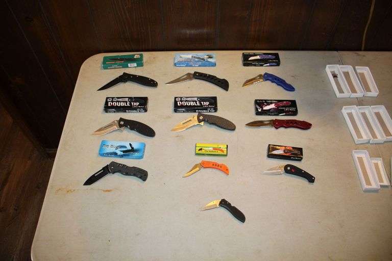 (10) Pocket Knives image