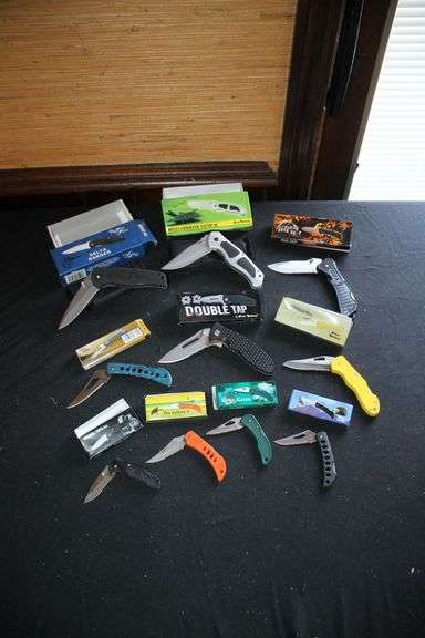 (10) Pocket Knives image