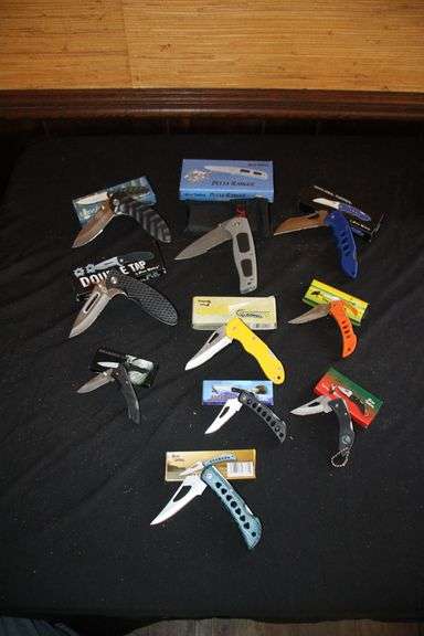 (10) Pocket Knives image