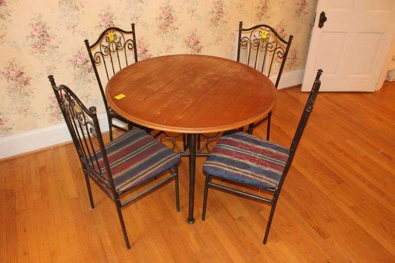Circular Dining Table and (4) Chairs image
