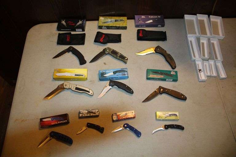 (10) Pocket Knives image