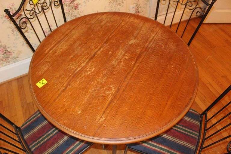 Circular Dining Table and (4) Chairs