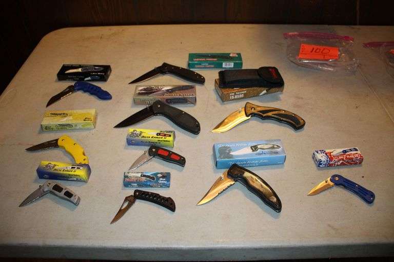 (10) Pocket Knives image