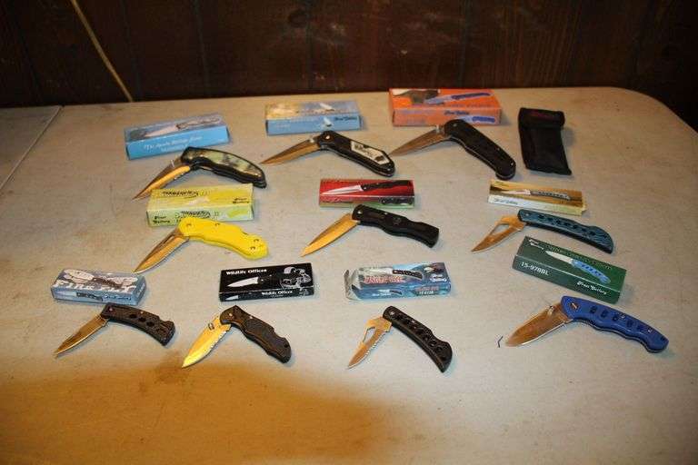 (10) Pocket Knives image