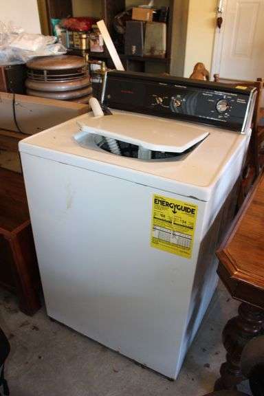 General Electric Six Cycle Washing Machine image