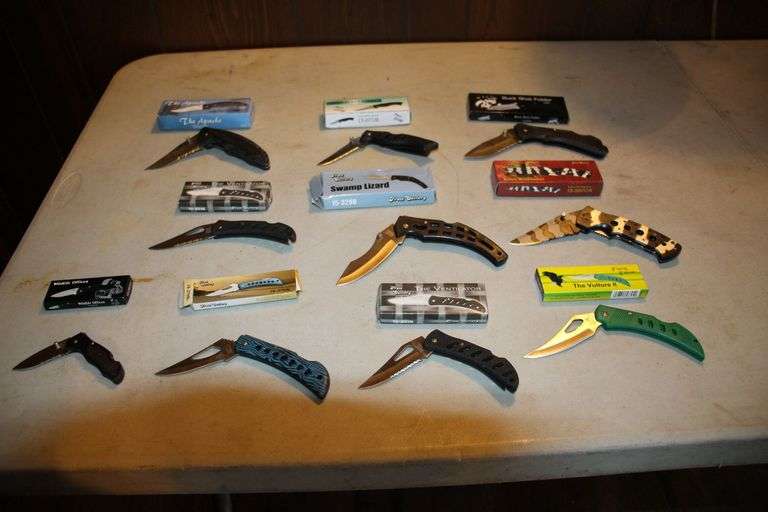 (10) Pocket Knives image