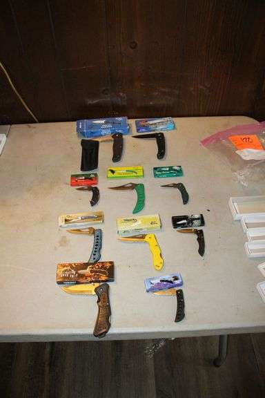 (10) Pocket Knives image