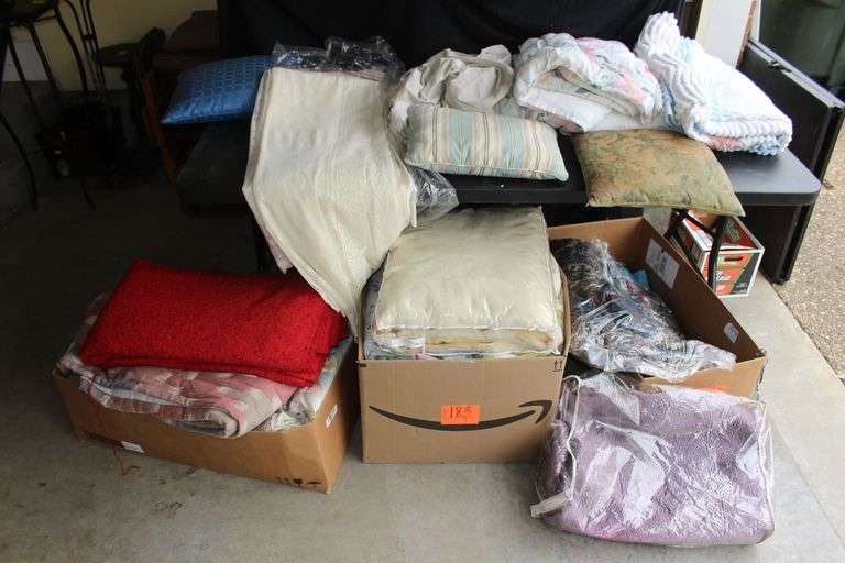 Pillows, Table Cloths, Blankets, Bed Topper, and Quilts image