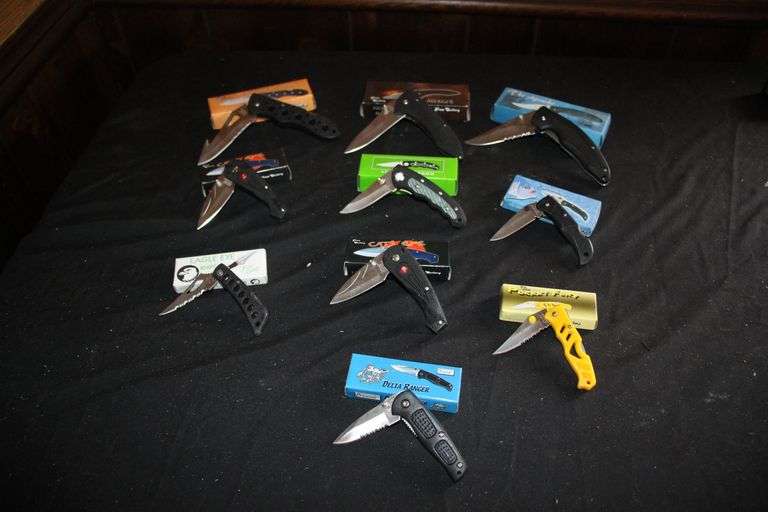 (10) Pocket Knives image