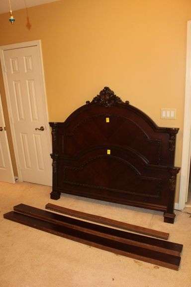 Queen Size Bed image