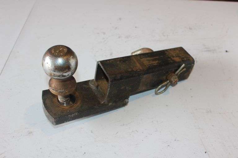 Pin Hitch and 2 In. Ball image
