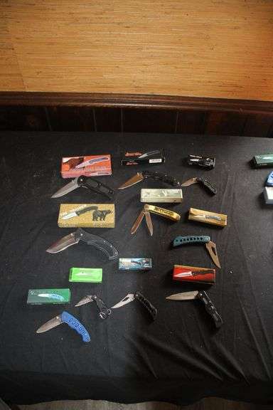 (10) Pocket Knives image