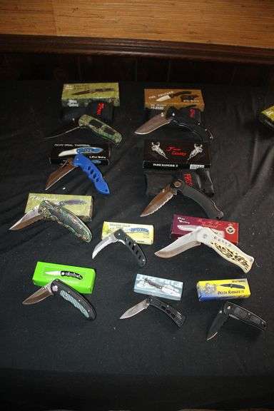 (10) Pocket Knives image