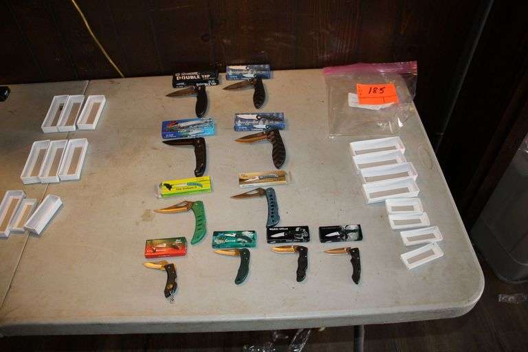 (10) Pocket Knives image