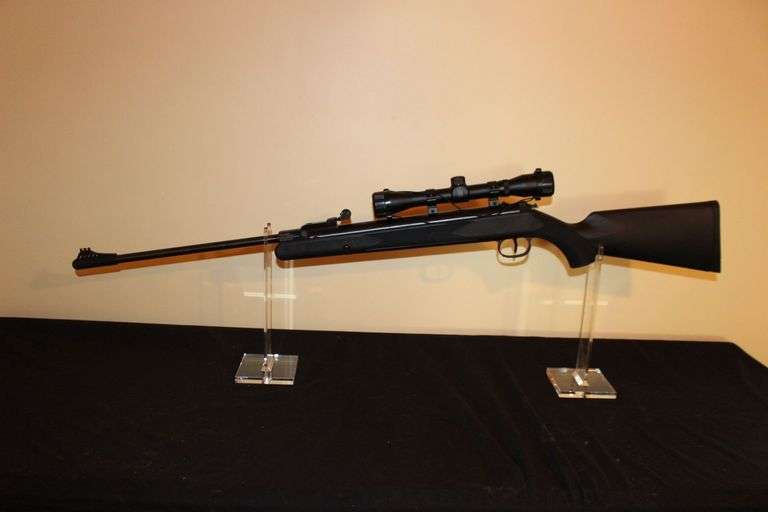 Ruger Blackhawk Pellet .177 Cal Rifle with 4x32 Ruger Scope image