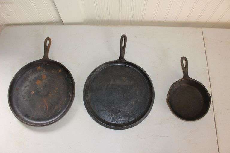 (2) 10 Inch Cast Iron Skillets and 7 Inch Cast Iron Skillet image
