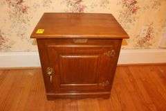Oak White Clad Single Door End Table