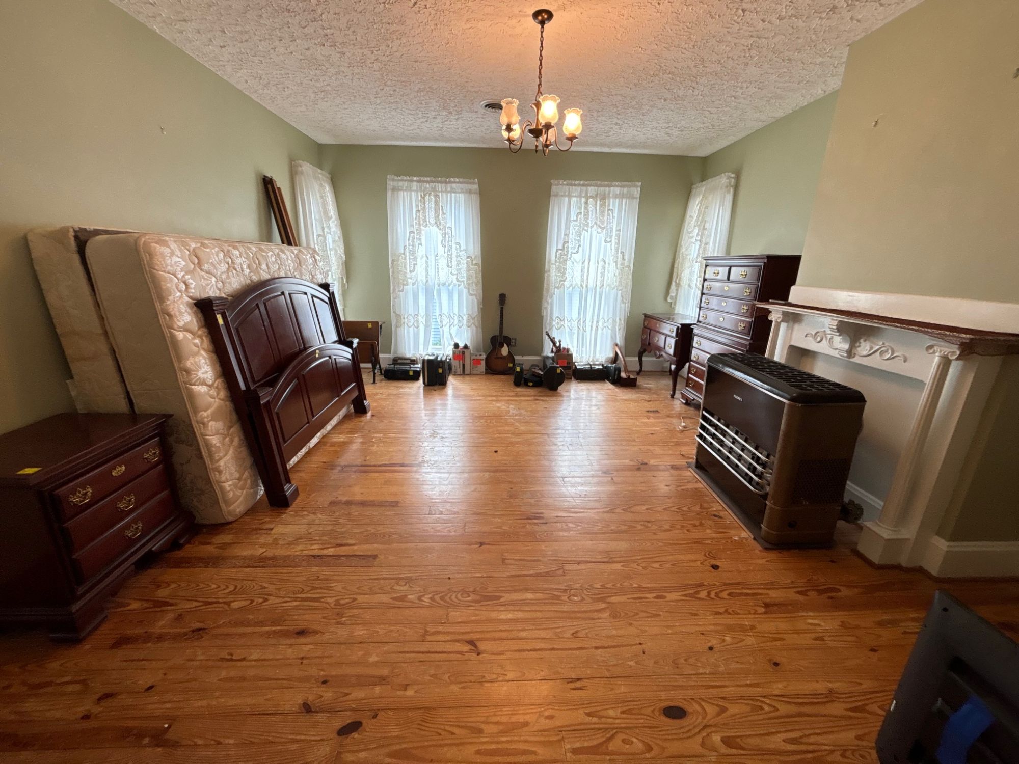 Lot image 99