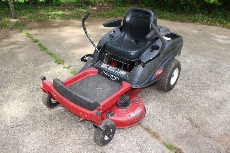 Toro Time Cutter 14-38Z Zero Turn Lawn Mower image