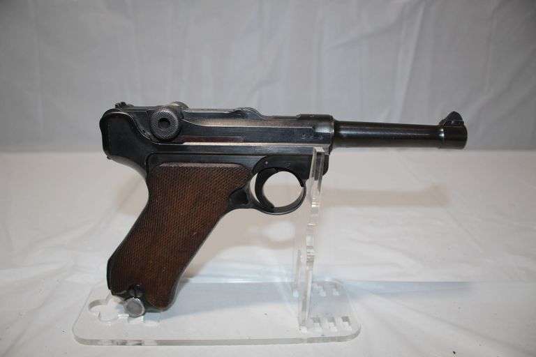 Gesichert S/42 9mm Semi-Automatic Pistol with Holster image