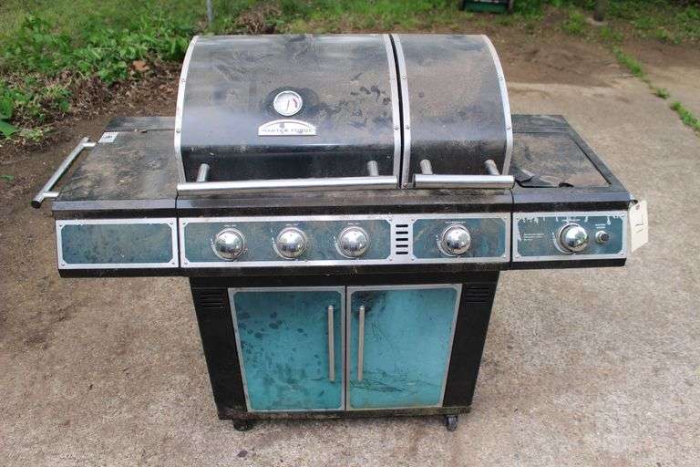 Master Forge 4 Burner Gas Grill image