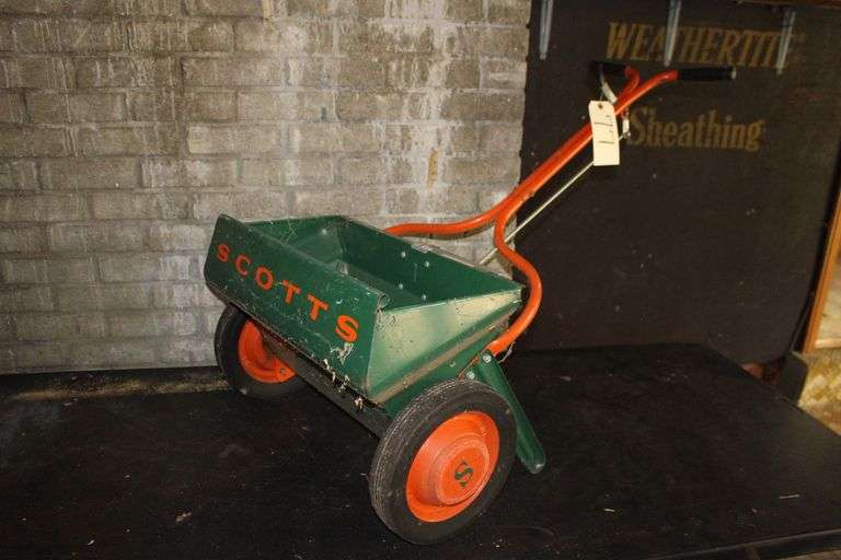Scotts Model 35-3 Spreader image