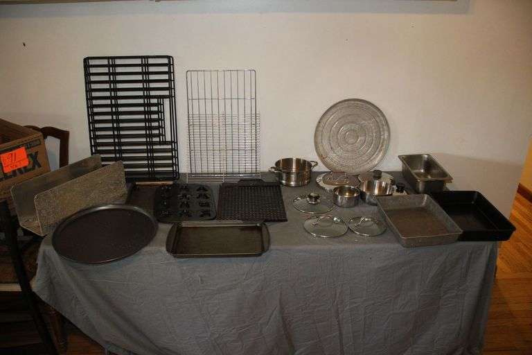 Baking Pans, Pizza Pans, Cookie Sheets, Pots and Pans, and Oven Racks image