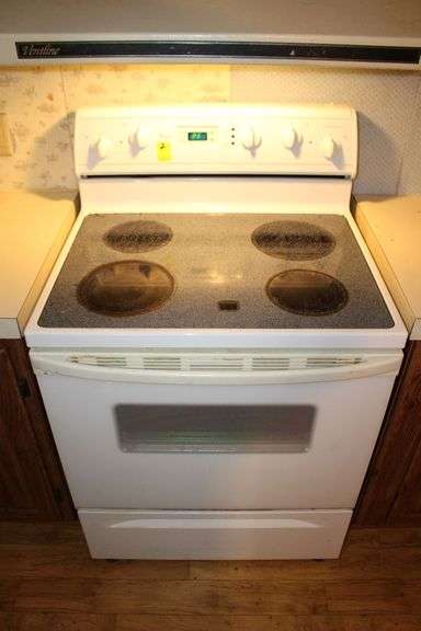Whirlpool 4-Burner Electric Cookstove image