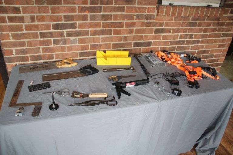 Hand Tools and Ratchet Straps image
