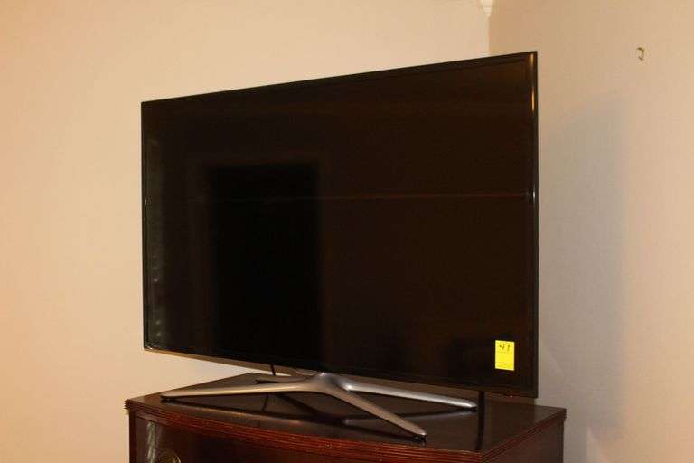 45 Inch Samsung TV image