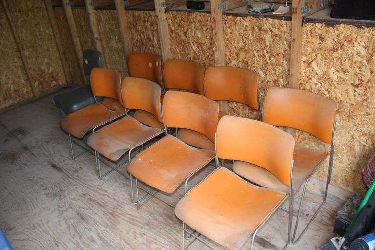 (8) 40/4 Chairs and Cushioned Metal Chair image