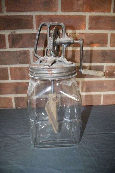 4 Quart Glass Churn image